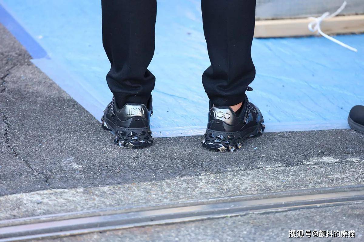 原創當黑社會遇上奢侈品：山口組元旦搗年糕，成了頂級奢侈品秀場