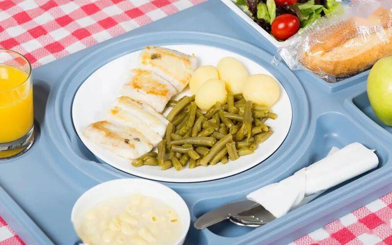 （重發）難吃的月子餐