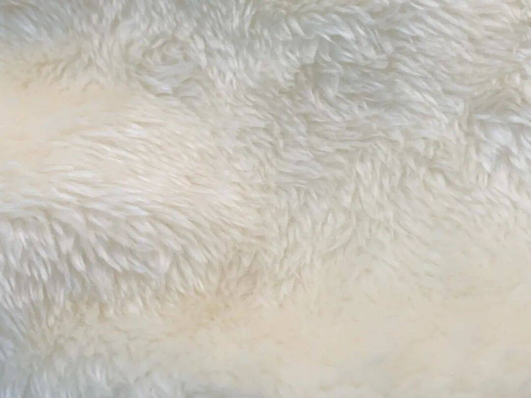 穿得少，卻很暖！會「發熱」還排汗好的保暖內衣，真的香