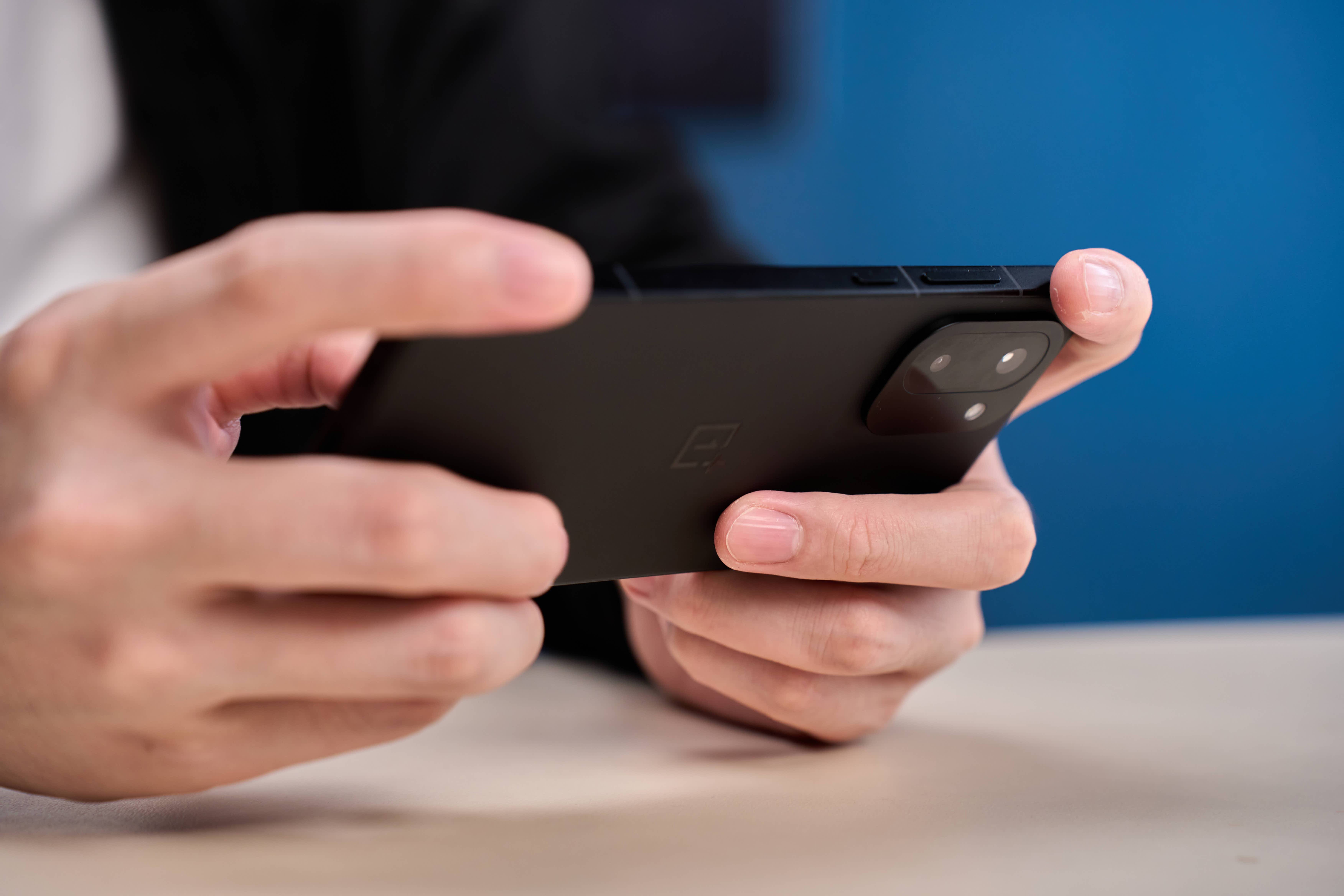 一加 Ace 6T拿捏滿幀手遊體驗！手遊黨的購機新選擇