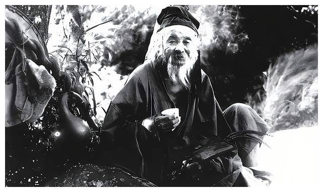 原創奇聞異事：摸骨術