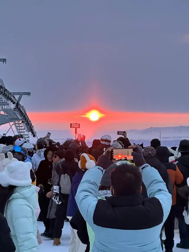 大灣區遊客愛上冰雪旅遊 粵港澳大灣區企業30億元投資阿勒泰文旅