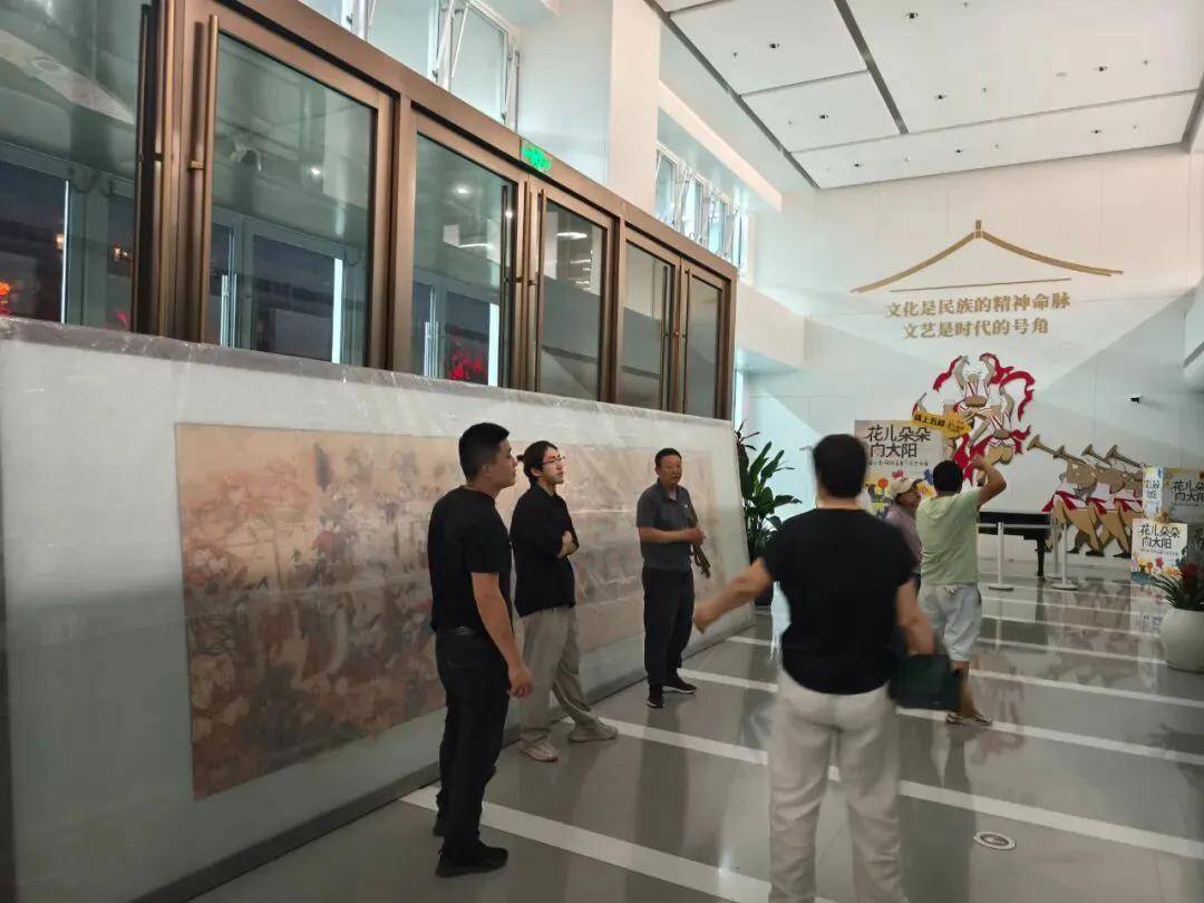 武功刺繡展品閃耀古城西安