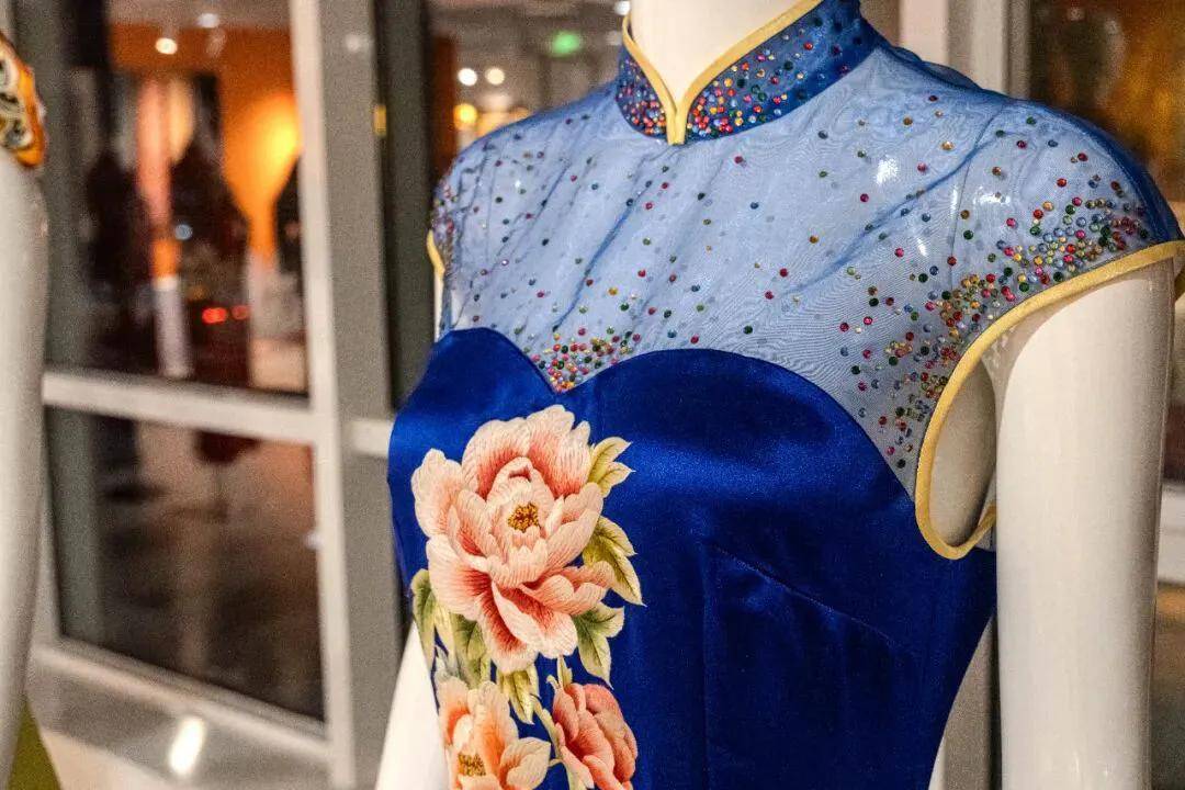 武功刺繡展品閃耀古城西安