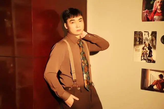 rookie：模特新锐，以汗水雕刻镜头锋芒